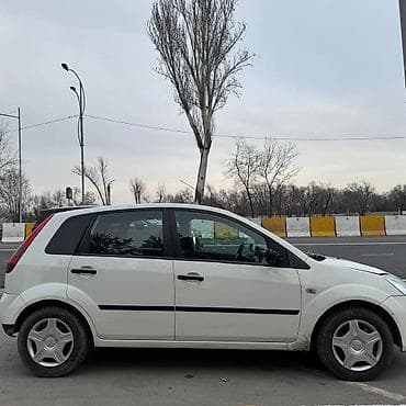 Ford : 2003 г., 1.3 л, Автомат, Бензин, Хэтчбэк