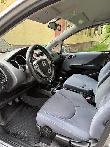 banan mers: Honda Jazz: 2006 г., 1.4 л, Ручные, Бензин, Хэтчбэк — 9