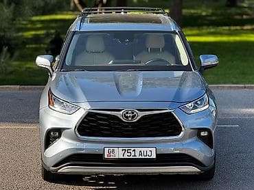 model y: Toyota Highlander: 2020 г., 2.5 л, Автомат, Гибрид, Минивэн — 2
