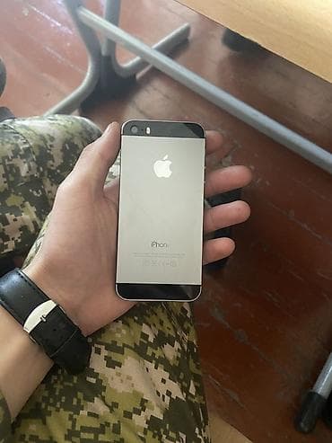 iphone 4с: IPhone 5s, Space Gray — 1