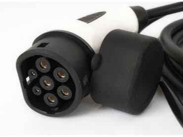 портативное зарядное устройство с розеткой: Зарядка для европейских электромобилей с регулировкой тока. Работает — 1