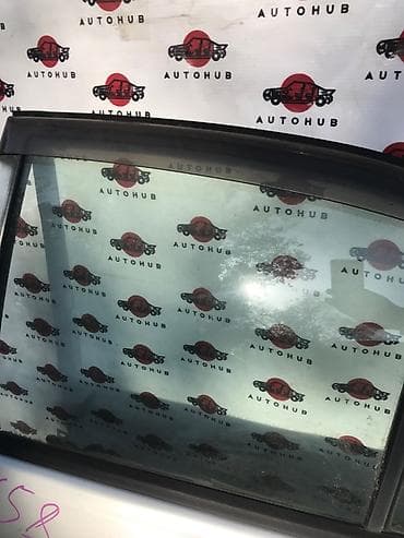 Боковое стекло задней левой двери для Mitsubishi Galant EA0, двигатель