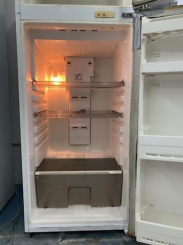 Техника и электроника: Холодильник Samsung, Б/у, Двухкамерный, No frost, 55 * 155 * 55 — 3