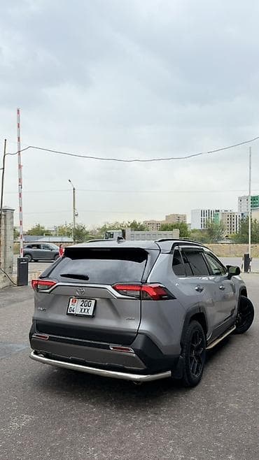 Toyota RAV4: 2019 г., 2 л, Автомат, Бензин, Кроссовер — 2