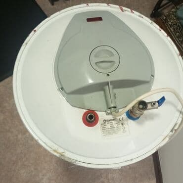 Унитазы и комплектующие: Бойлер (накопительный водонагреватель) цилиндрической формы. - Тип — 4