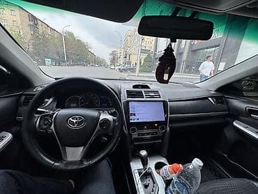 Транспорт: Toyota Camry: 2012 г., Седан — 5
