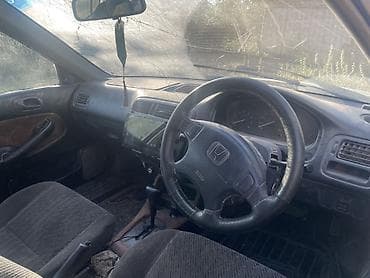 разбитые авто: Honda Civic: 1999 г., 1.5 л, Автомат, Бензин, Седан — 5