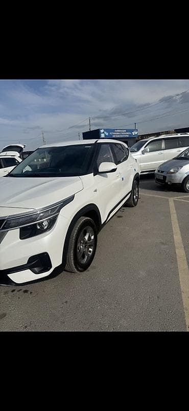 eclipse cross: Kia Seltos: 2022 г., Автомат, Бензин, Кроссовер — 4