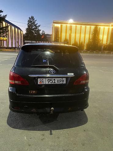 Унаа: Toyota Ipsum: 2003 г., Вэн/Минивэн — 1