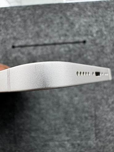 iphone cs max: IPhone 13, Б/у, 256 ГБ, Белый — 4