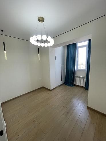 светлая поляна: 2 комнаты, 40 м², Дордой рынок / базар 5 этаж, Дизайнерский ремонт — 4