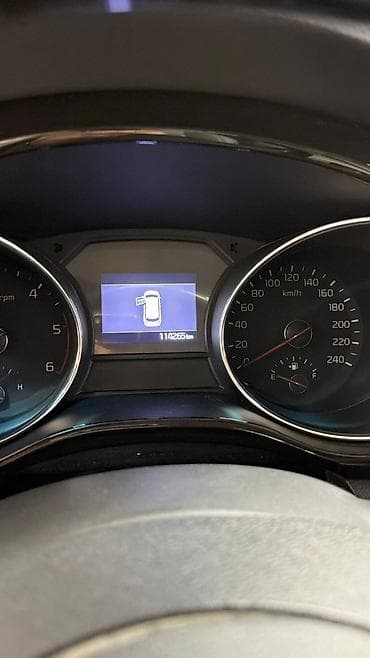daewoo musso: Kia Carnival: 2018 г. — 5