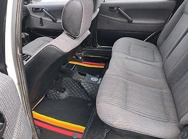 Унаа: Volkswagen Passat: 1991 г., 1.8 л, Кол менен иштөөчү, Бензин, Седан — 10