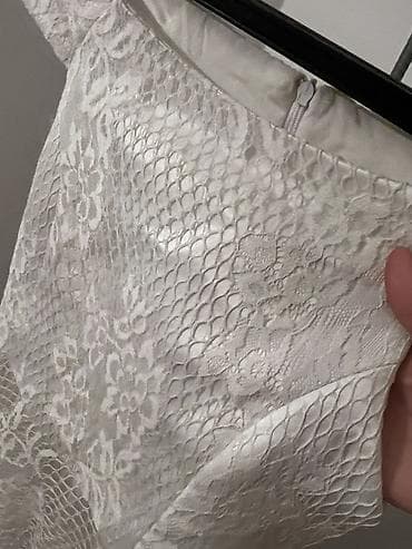 Платья: Кружевное платье цвета айвори - Силуэт: расклешённое от талии, длина — 3