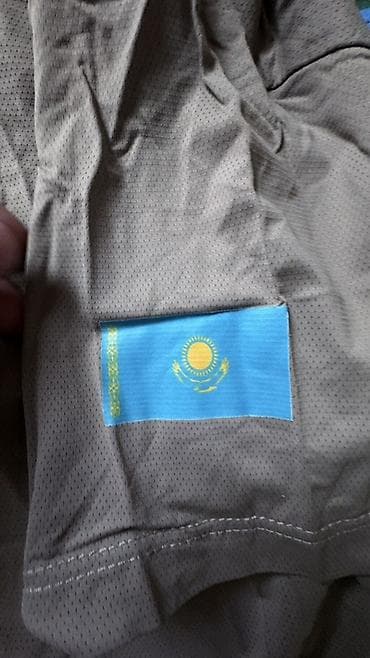 марок: Футболка спортивная с принтом «QAZAQSTAN» и нашивкой флага Казахстана — 2