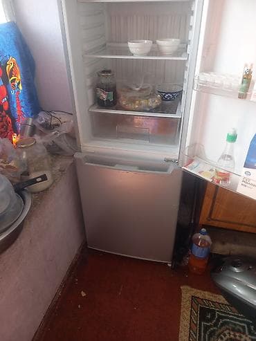 bud e2: Холодильник Avest, Двухкамерный — 3