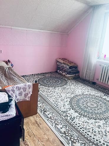 Кыймылсыз мүлк: 1 комната квартира ижарага берилет. Үй таза, жарык, бардык шарттары — 2