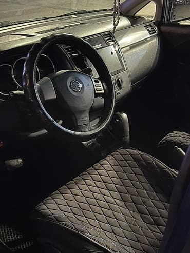 росийский номер: Nissan Versa: 2009 г., 1.6 л, Автомат, Бензин, Седан — 4