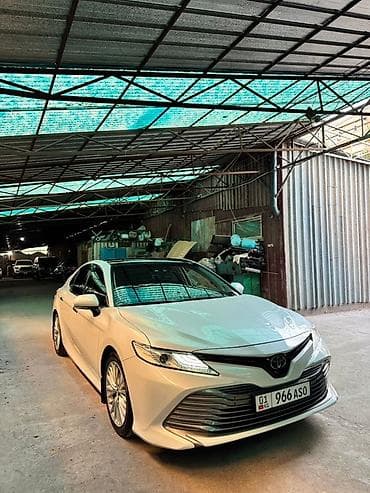 prius plus: Toyota Camry: 2017 г., 2.5 л, Автомат, Бензин, Седан — 3
