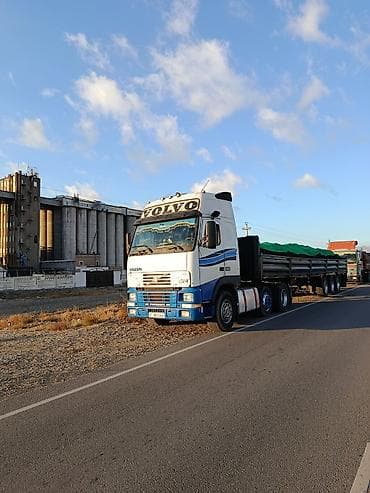 дом на колесе: Тягач, Volvo, 2000 г., Бортовой — 4