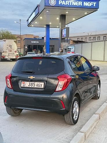 обшивка газ 53: Chevrolet Spark: 2016 г., 1 л, Робот, Бензин, Хэтчбэк — 3