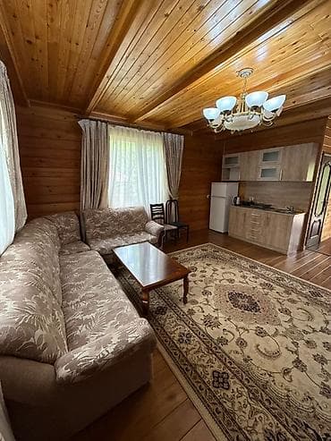 Уютный деревянный домик с полноценной меблировкой и техникой