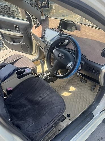 daewoo матиз 1: Toyota Ist: 2003 г., 1.5 л, Автомат, Бензин, Хэтчбэк — 1