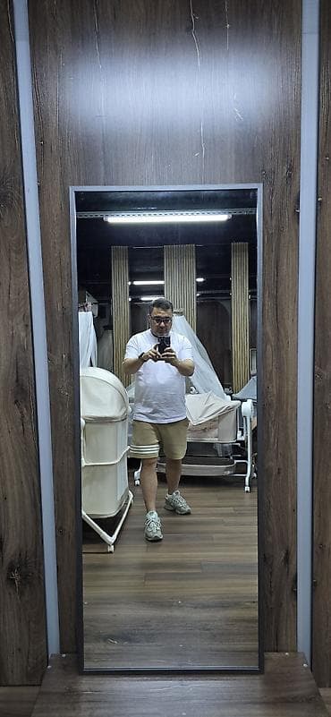 зеркало с ножками: Зеркало в ПВХ раме. Размер 170х70 см, в полный рост. В наличии. Также — 7