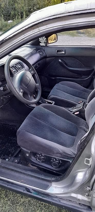 срв 1997: Honda Accord: 1996 г., 2 л, Механика, Бензин, Седан — 7