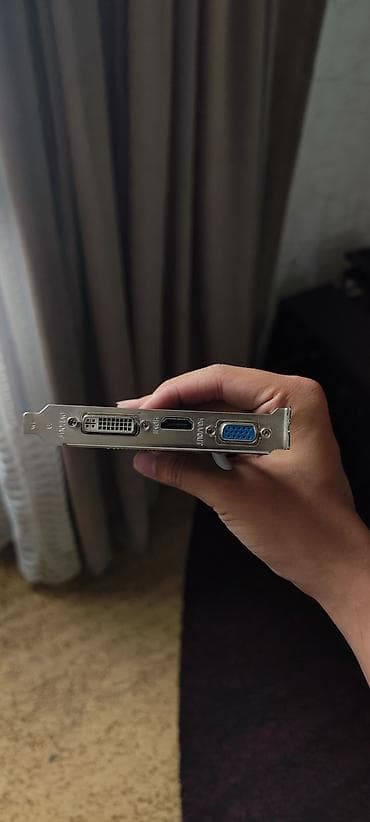 Техника и электроника: Видеокарта Palit GeForce GT 730 видео карта на пломба идеальном — 3