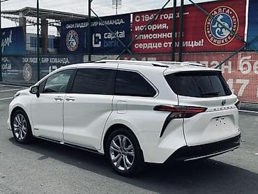 prius v: Toyota Sienna: 2021 г., 2.5 л, Вариатор, Гибрид, Минивэн — 7