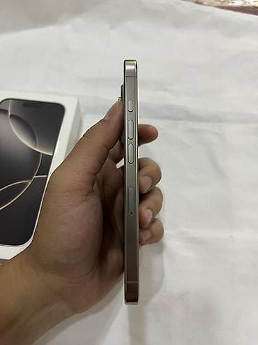 iphone cs max: IPhone 16 Pro, Б/у, 256 ГБ, Natural Titanium, Чехол, Кабель, Коробка, 88 % — 2