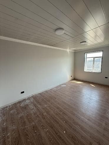 шагыл сокулук: Кеңселерди ижаралоо, 101 м², 1-катар, Өзүнчө кире бериши менен, Өзүнчө санитардык түйүнү менен — 4