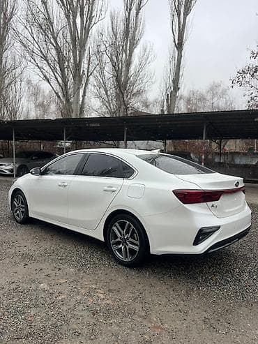 голуф 3: Kia K3: 2019 г., 1.6 л, Автомат, Бензин, Седан — 3