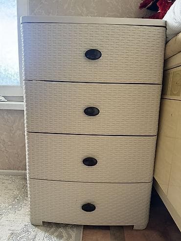 Комод для одежды, Б/у, Без зеркала, Пластик, цвет - Бежевый