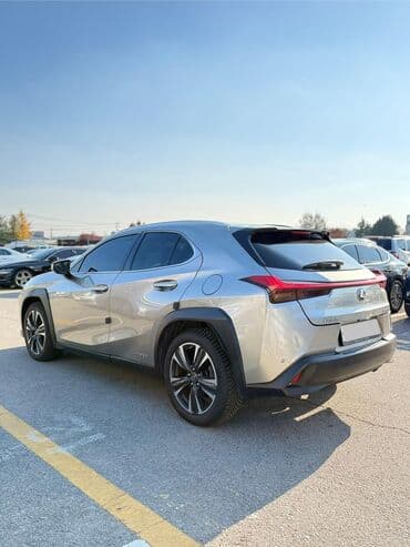 полик нексия 2: Lexus : 2019 г., 2 л, Гибрид — 4