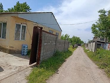 кызыл таш: Продаётся жилой дом с участком. - Одноэтажный дом прямоугольной — 5