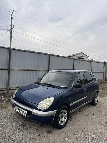 Daihatsu Sirion: 2000 г.