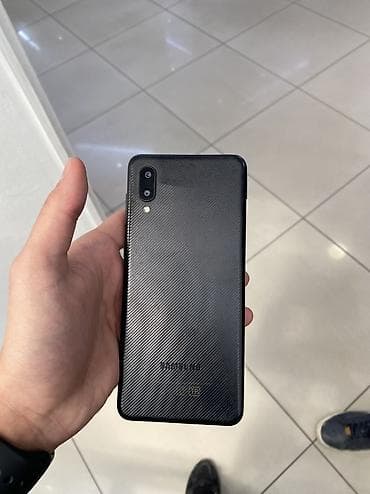 the crew: Samsung Galaxy A51, Б/у, 32 ГБ, цвет - Черный, 2 SIM — 1