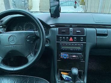 mercedes benz w210: Mercedes-Benz E-Class: 2001 г., Седан — 5