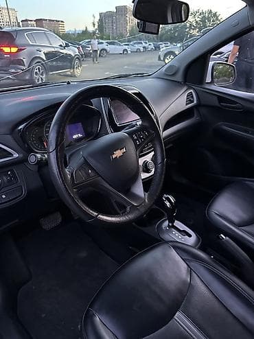 spark 2021: Chevrolet Spark: 2021 г., 1 л, Вариатор, Бензин, Хэтчбэк — 8