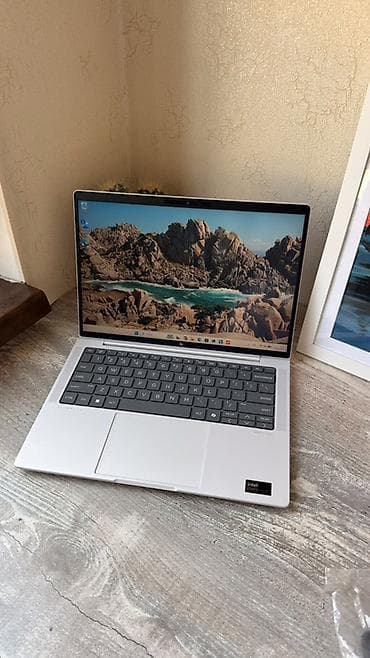HP EliteBook 1040 G11 | Intel Core Ultra 5 155H | 32 GB RAM | LTE |