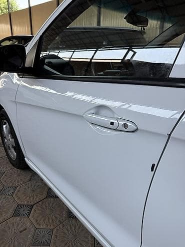 Продажа авто: Chevrolet Spark: 2020 г., 1 л, Автомат, Бензин, Хэтчбэк — 4