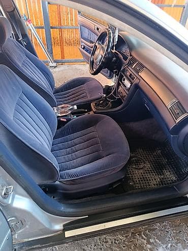 авто порше: Audi A6: 1997 г., 2.4 л, Механика, Бензин, Седан — 10