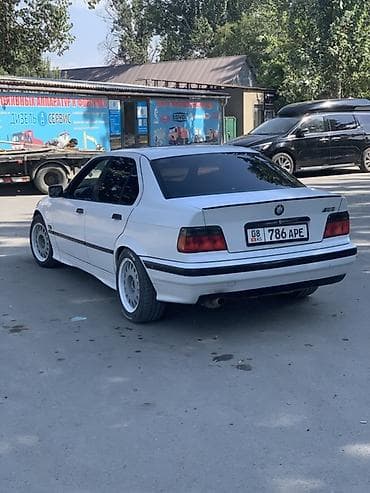 signum 3: BMW 3 series: 1994 г., 1.8 л, Механика, Газ, Седан — 4