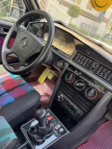 bvd e2: Mercedes-Benz 190: 1992 г., 1.8 л, Механика, Бензин, Седан — 8