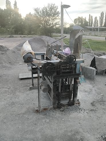 Станок пескоблок узкий и широкий матрица, Бетономешалка, тачка