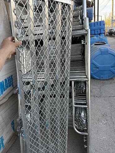 заборные листы: Леса из оцинкованной стали (мобильные, секционные) Описание: - — 2