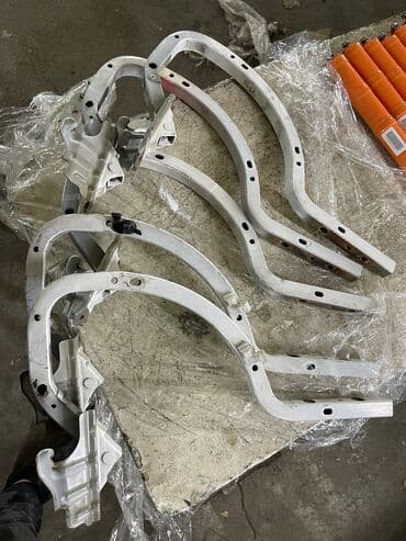 капот хундай: Toyota, Б/у, Оригинал — 1