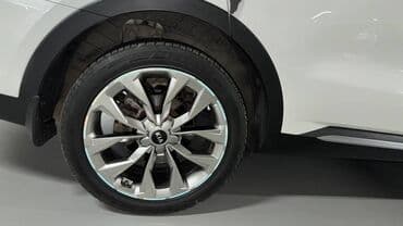 продаю машину срочно: Kia Sorento: 2020 г., 2.2 л, Робот, Дизель, Кроссовер — 4